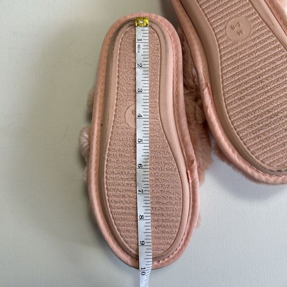 BCBG BCBGeneration PINK PLUSH FAUX FUR SLIPPERS SHOES Slides Cross-Strap M 7-8 - Picture 7 of 8
